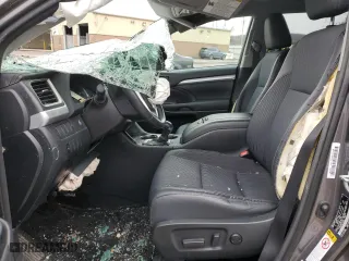 2015 Toyota Highlander LE with VIN 5TDBKRFH8FS196280, listed as a Copart auction lot 51072125 with 0 mi miles and Non Repairable. Bid and sale history available at carsss.com. Image 7.