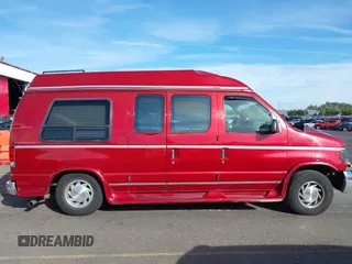 1997 Ford Econoline Commercial z VIN 1FDEE14L2VHA42143, wystawiony jako IAAI lot #40406986 z przebiegiem 190 938 mil mil oraz . Historia ofert i sprzedaży dostępna na DreamBid. Obrazek 12.