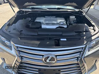2017 Lexus LX 570 with VIN JTJHY7AX7H4244407, listed as a IAAI auction lot 42095502 with 105,207 mi miles and . Bid and sale history available at DreamBid. Image 10.