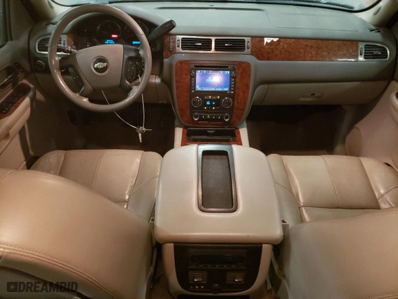 2008 Chevrolet Avalanche LT w/1LT with VIN 3GNFK12358G293457, listed as a Copart auction lot 83385684 with 214,035 mi miles and Salvage Title. Bid and sale history available at carsss.com. Image 8.