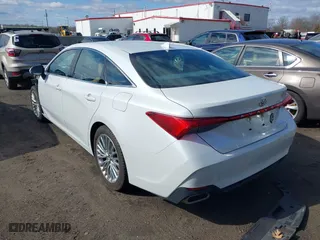 2020 Toyota Avalon Limited with VIN 4T1DZ1FB9LU043377, listed as a IAAI auction lot 41727905 with 34,998 mi miles. Bid and sale history available at carsss.com. Image 3.