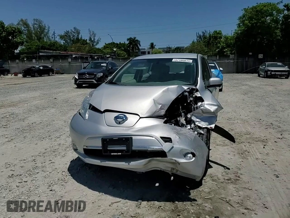 2017 Nissan LEAF SV z VIN 1N4BZ0CP6HC306580, wystawiony jako Copart lot #57180815 z przebiegiem 41 896 mil mil oraz Szkoda całkowita • Salvage title. Historia ofert i sprzedaży dostępna na DreamBid. Obrazek 13.