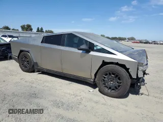 2024 Tesla Cybertruck с VIN 7G2CEHEDXRA010522, выставлен на аукционе Copart как лот 60874185 с пробегом Не указан миль и Списание • Salvage title. История ставок и продаж доступна на DreamBid. Изображение 4.