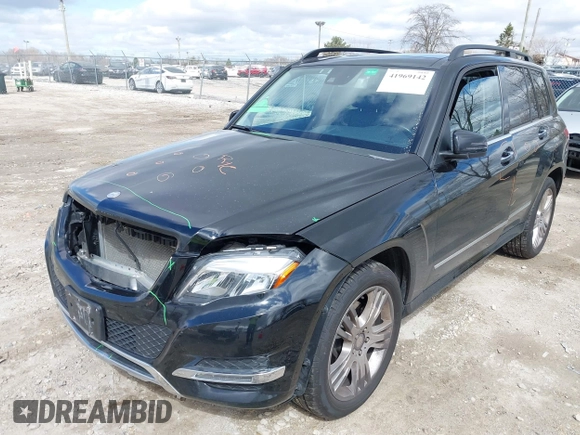 2015 Mercedes-Benz GLK with VIN WDCGG8JB0FG402300, listed as a IAAI auction lot 41969142 with 135,806 mi miles. Bid and sale history available at carsss.com. Image 2.