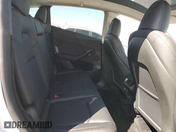 2024 Tesla Model Y with VIN 7SAYGDED5RF196309, listed as a Copart auction lot 44608545 with 7,226 mi miles and Salvage Title. Bid and sale history available at DreamBid. Image 10.