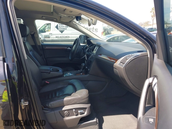 2011 Audi Q7 3.0L TDI Premium Plus with VIN WA1LMAFE0BD010544, listed as a IAAI auction lot 42017211 with 121,644 mi miles. Bid and sale history available at carsss.com. Image 5.