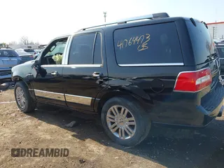 2008 Lincoln Navigator with VIN 5LMFU28538LJ21943, listed as a IAAI auction lot 41764473 with 116,431 mi miles. Bid and sale history available at carsss.com. Image 15.
