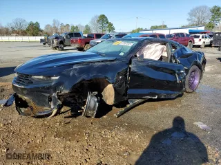 2019 Chevrolet Camaro 1LT with VIN 1G1FB1RX8K0159449, listed as a Copart auction lot 47567045 with 26,141 mi miles and Salvage Title. Bid and sale history available at carsss.com. Image 1.