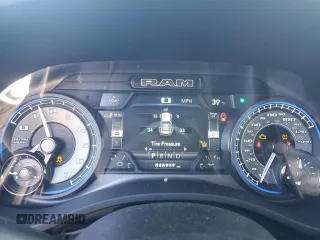 2022 Ram 1500 Limited z VIN 1C6SRFHT7NN455235, wystawiony jako Copart lot #81618484 z przebiegiem 46 937 mil mil oraz Szkoda całkowita • Salvage title. Historia ofert i sprzedaży dostępna na DreamBid. Obrazek 9.
