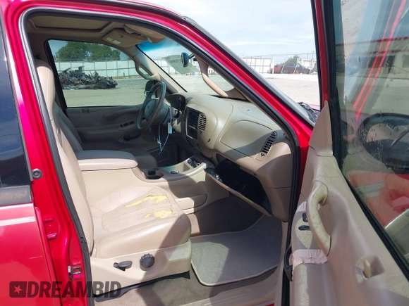 2002 Ford Expedition Eddie Bauer with VIN 1FMRU17L32LA51491, listed as a IAAI auction lot 37659899 with 255,539 mi miles and . Bid and sale history available at DreamBid. Image 5.