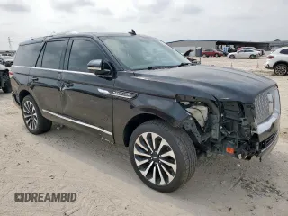 2022 Lincoln Navigator Reserve z VIN 5LMJJ2LT9NEL01131, wystawiony jako Copart lot #57763825 z przebiegiem 107 462 mil mil oraz Szkoda całkowita • Salvage title. Historia ofert i sprzedaży dostępna na DreamBid. Obrazek 4.