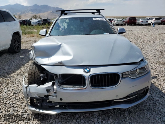 2017 BMW 3 Series 330i xDrive with VIN WBA8K3C52HK679126, listed as a Copart auction lot 69714084 with 89,420 mi miles and Salvage Title. Bid and sale history available at carsss.com. Image 5.