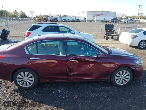 2013 Honda Accord Sdn EX-L with VIN 1HGCR2F8XDA201465, listed as a IAAI auction lot 41902675 with 135,486 mi miles. Bid and sale history available at carsss.com. Image 13.