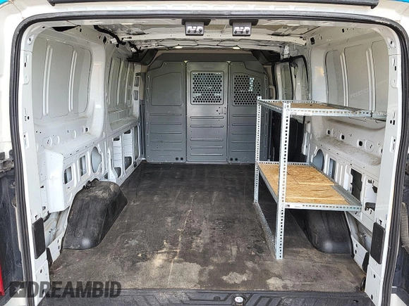 2017 Ford Transit z VIN 1FTYE1ZM7HKA10220, wystawiony jako IAAI lot #42905382 z przebiegiem 143 262 mil mil oraz . Historia ofert i sprzedaży dostępna na DreamBid. Obrazek 12.