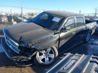 2009 Dodge 1500 Laramie z VIN 1D3HV13T49S730776, wystawiony jako IAAI lot #41396097 z przebiegiem 206 684 mil mil oraz . Historia ofert i sprzedaży dostępna na DreamBid. Obrazek 17.