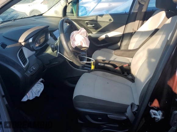 2020 Chevrolet Trax LS with VIN KL7CJKSB7LB343723, listed as a Copart auction lot 46737795 with 86,548 mi miles and Non Repairable. Bid and sale history available at carsss.com. Image 7.