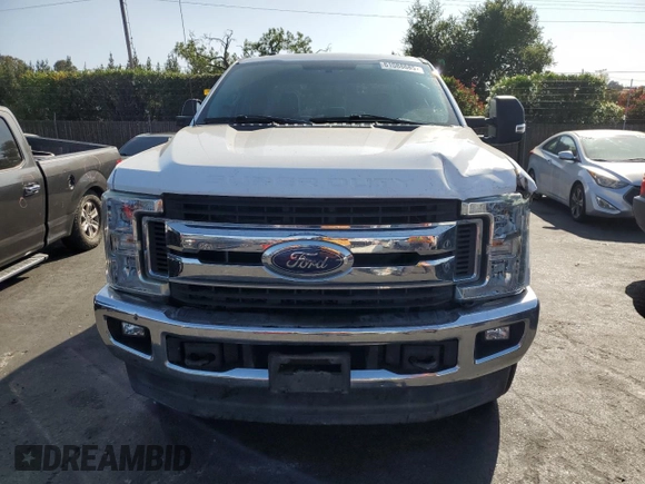 2017 Ford F-250 XLT с VIN 1FT7X2B67HEB41170, выставлен на аукционе Copart как лот 61088685 с пробегом 106 086 миль миль и Списание • Salvage title. История ставок и продаж доступна на DreamBid. Изображение 5.