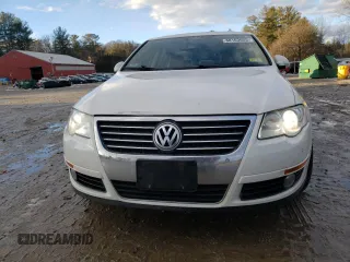 2008 Volkswagen Passat VR6 z VIN WVWDU73C18E042907, wystawiony jako Copart lot #88163055 z przebiegiem 166 202 mil mil oraz Tytuł czysty. Historia ofert i sprzedaży dostępna na DreamBid. Obrazek 5.