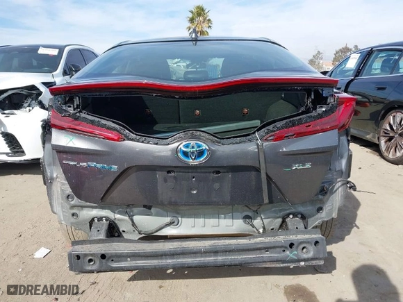 2021 Toyota Prius Prime LE with VIN JTDKAMFP9M3171321, listed as a IAAI auction lot 41464622 with NaN miles. Bid and sale history available at carsss.com. Image 17.