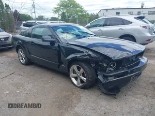 2008 Ford Mustang Deluxe with VIN 1ZVHT80N985108715, listed as a IAAI auction lot 42284812 with Not provided miles and . Bid and sale history available at DreamBid. Image 1.