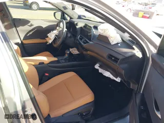 2024 Lexus UX with VIN JTHP6JBH6R2174287, listed as a IAAI auction lot 41788634 with 15,625 mi miles. Bid and sale history available at carsss.com. Image 5.