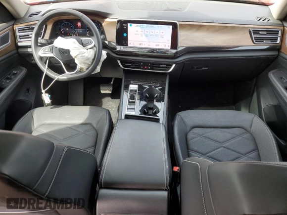 2024 Volkswagen Atlas SE z VIN 1V2KR2CA2RC529295, wystawiony jako Copart lot #54307975 z przebiegiem 14 320 mil mil oraz Szkoda całkowita • Salvage title. Historia ofert i sprzedaży dostępna na DreamBid. Obrazek 8.