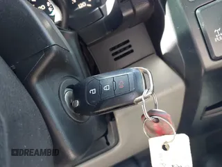 2018 Ford F-150 XL с VIN 1FTFX1E56JKC56536, выставлен на аукционе IAAI как лот 42256820 с пробегом 141 319 миль миль и . История ставок и продаж доступна на DreamBid. Изображение 11.