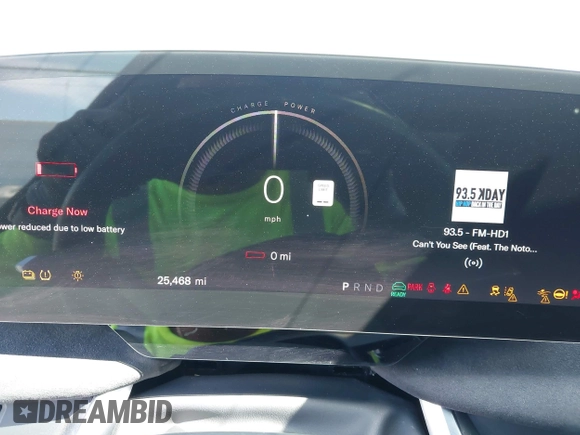2023 Lucid Air Grand Touring z VIN 50EA1GBA0PA004565, wystawiony jako IAAI lot #41913843 z przebiegiem 25 468 mil mil oraz . Historia ofert i sprzedaży dostępna na DreamBid. Obrazek 18.
