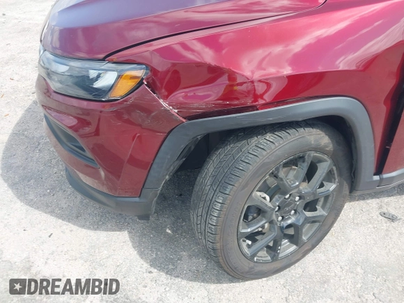 2022 Jeep Compass Latitude Lux с VIN 3C4NJDFBXNT129800, выставлен на аукционе IAAI как лот 42108134 с пробегом 69 720 миль миль и . История ставок и продаж доступна на DreamBid. Изображение 6.