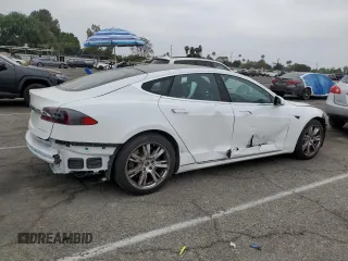 2021 Tesla Model S Long Range Plus z VIN 5YJSA1E24MF427775, wystawiony jako Copart lot #48431165 z przebiegiem 15 801 mil mil oraz Szkoda całkowita • Salvage title. Historia ofert i sprzedaży dostępna na DreamBid. Obrazek 3.