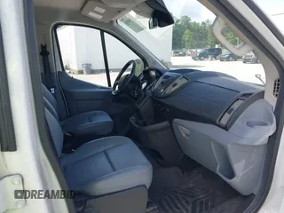 2017 Ford Transit Cargo z VIN 1FTYR2ZM2HKA21541, wystawiony jako IAAI lot #42540880 z przebiegiem 177 013 mil mil oraz . Historia ofert i sprzedaży dostępna na DreamBid. Obrazek 5.