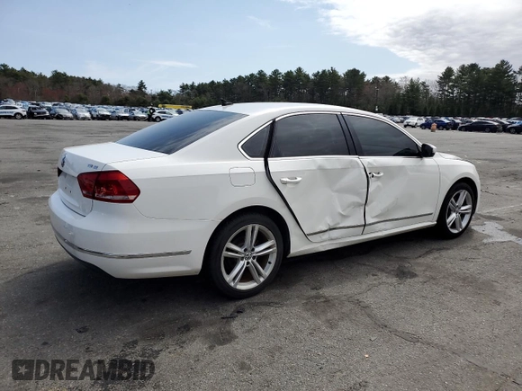 2015 Volkswagen Passat Sport z VIN 1VWBT7A37FC007548, wystawiony jako Copart lot #52492585 z przebiegiem 113 058 mil mil oraz Szkoda całkowita • Salvage title. Historia ofert i sprzedaży dostępna na DreamBid. Obrazek 3.