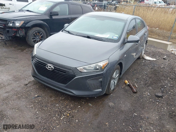 2018 Hyundai Ioniq Hybrid Blue with VIN KMHC65LC6JU065472, listed as a IAAI auction lot 41724214 with 94,043 mi miles. Bid and sale history available at carsss.com. Image 17.