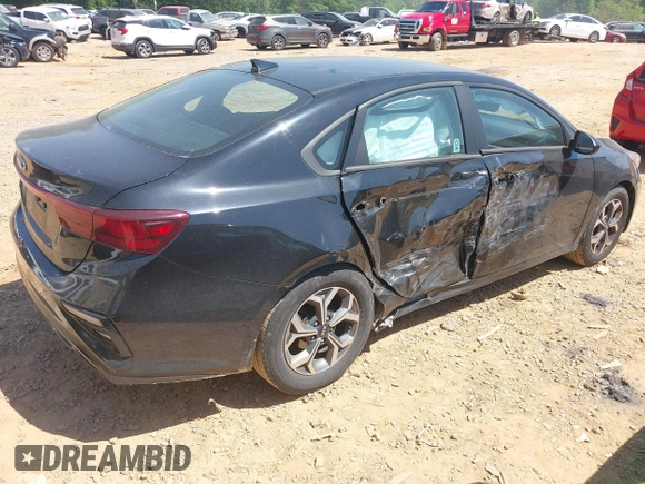 2020 Kia Forte LXS z VIN 3KPF24AD7LE226335, wystawiony jako IAAI lot #42172337 z przebiegiem 101 079 mil mil oraz . Historia ofert i sprzedaży dostępna na DreamBid. Obrazek 4.
