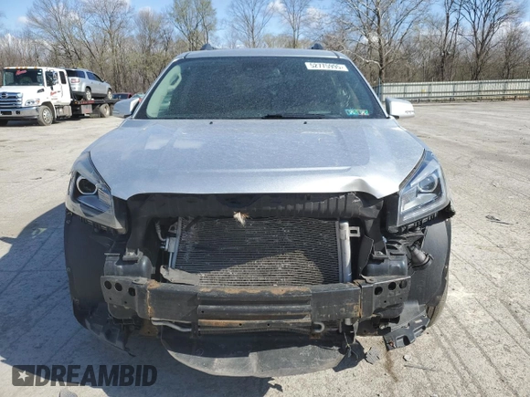 2015 GMC Acadia Denali z VIN 1GKKVTKD9FJ361276, wystawiony jako Copart lot #52775995 z przebiegiem 134 979 mil mil oraz Szkoda całkowita • Salvage title. Historia ofert i sprzedaży dostępna na DreamBid. Obrazek 5.