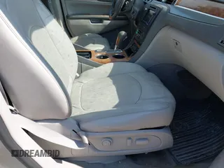 2008 Buick Enclave CXL with VIN 5GAEV23758J103322, listed as a IAAI auction lot 41778334 with 266,426 mi miles. Bid and sale history available at carsss.com. Image 5.