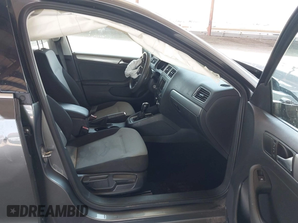 2017 Volkswagen Jetta S с VIN 3VW2B7AJ2HM350559, выставлен на аукционе IAAI как лот 42262206 с пробегом 112 333 миль миль и . История ставок и продаж доступна на DreamBid. Изображение 5.
