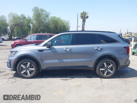 2021 Kia Sorento S with VIN 5XYRL4LCXMG073937, listed as a IAAI auction lot 42595810 with 71,507 mi miles and . Bid and sale history available at DreamBid. Image 15.