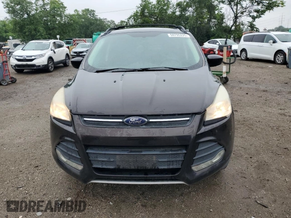 2013 Ford Escape SE z VIN 1FMCU0GX2DUB10398, wystawiony jako Copart lot #59795225 z przebiegiem 174 344 mil mil oraz Czysty tytuł • Clean title. Historia ofert i sprzedaży dostępna na DreamBid. Obrazek 5.