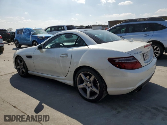 2015 Mercedes-Benz SLK-Class SLK 250 with VIN WDDPK4HA4FF109182, listed as a Copart auction lot 45529764 with 47,542 mi miles. Bid and sale history available at carsss.com. Image 2.