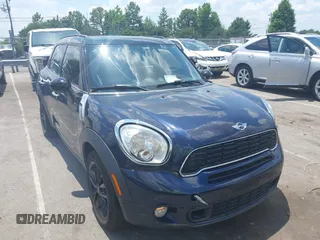 2012 MINI Countryman S с VIN WMWZC3C54CWM27414, выставлен на аукционе IAAI как лот 42581415 с пробегом 126 536 миль миль и . История ставок и продаж доступна на DreamBid. Изображение 1.
