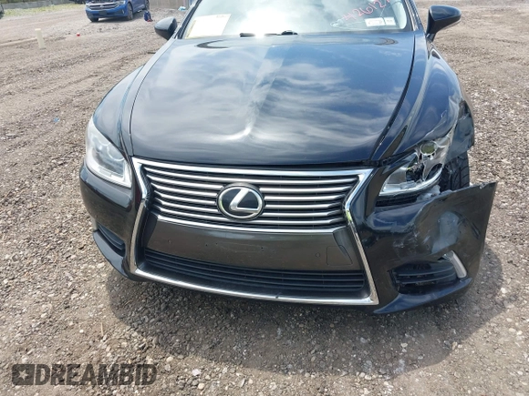 2014 Lexus LS 460 L with VIN JTHDL5EF5E5006176, listed as a IAAI auction lot 42612770 with 124,168 mi miles and . Bid and sale history available at DreamBid. Image 12.