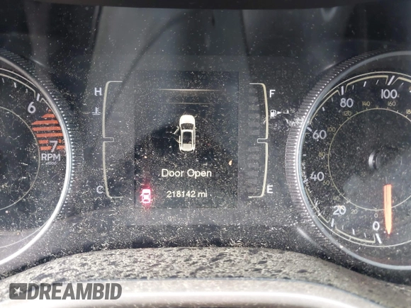 2016 Jeep Cherokee Sport with VIN 1C4PJLAB0GW207556, listed as a IAAI auction lot 42070738 with 218,142 mi miles and . Bid and sale history available at DreamBid. Image 15.