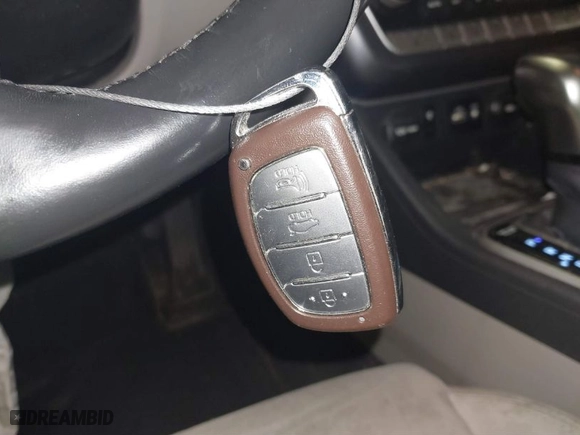 2019 Hyundai Sonata Sport with VIN 5NPE34AF4KH789783, listed as a IAAI auction lot 41082804 with 92,877 mi miles. Bid and sale history available at carsss.com. Image 11.