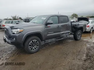 2021 Toyota Tacoma 4WD SR5 with VIN 3TMDZ5BN9MM110528, listed as a Copart auction lot 49298555 with 29,929 mi miles and Salvage Title. Bid and sale history available at carsss.com. Image 1.