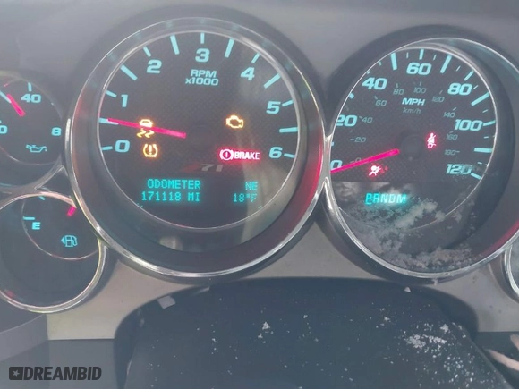 2010 Chevrolet Silverado 1500 LT with VIN 3GCRKSE32AG158188, listed as a IAAI auction lot 41628615 with 171,118 mi miles. Bid and sale history available at carsss.com. Image 7.