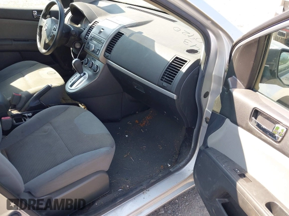 2012 Nissan Sentra SR z VIN 3N1AB6AP9CL622975, wystawiony jako IAAI lot #42430920 z przebiegiem 90 948 mil mil oraz . Historia ofert i sprzedaży dostępna na DreamBid. Obrazek 5.