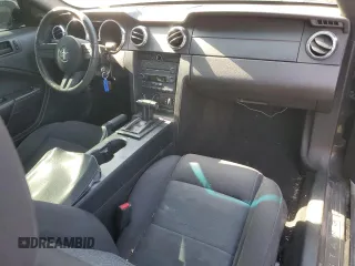 2007 Ford Mustang Deluxe with VIN 1ZVFT80N975270883, listed as a Copart auction lot 55092655 with 189,336 mi miles and Clean Title. Bid and sale history available at carsss.com. Image 8.
