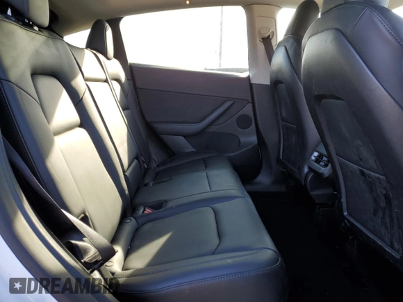 2022 Tesla Model Y Long Range z VIN 7SAYGDEE1NF435518, wystawiony jako Copart lot #48848535 z przebiegiem 41 586 mil mil oraz Szkody całkowita. Historia ofert i sprzedaży dostępna na DreamBid. Obrazek 11.