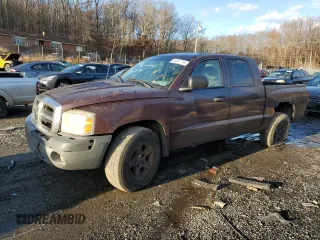 2005 Dodge Dakota SLT z VIN 1D7HW48K05S227074, wystawiony jako Copart lot #84841714 z przebiegiem Nie podano mil oraz Szkoda całkowita • Salvage title. Historia ofert i sprzedaży dostępna na DreamBid. Obrazek 1.